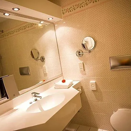 Otel Ibb Centre 4*
